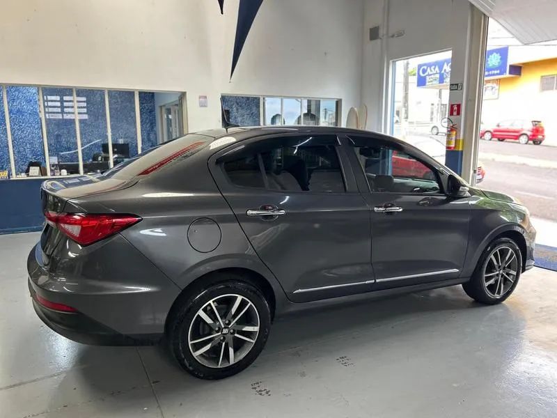 Fiat Cronos Precision 1.3 16V Flex Aut. 2023 - Foto 4