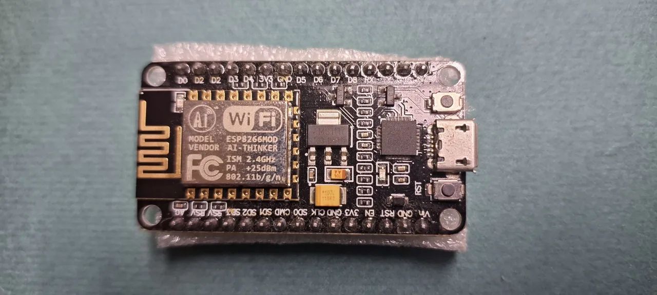 Arduino uno e esp32 mais componentes maker