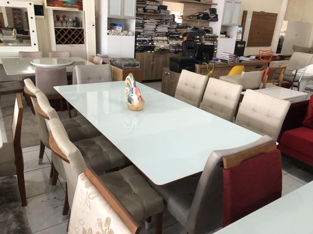 Mesa vitoriana maior oito cadeiras Luxor na madeira - Foto 4