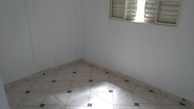 Samuel Pereira oferece: Casa em condomínio fechado de 3 Quartos + Casa de apoio - Foto 14