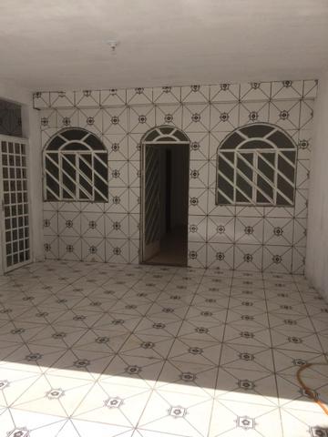 Aluga-se casa 2 quartos 500R$ - Foto 2
