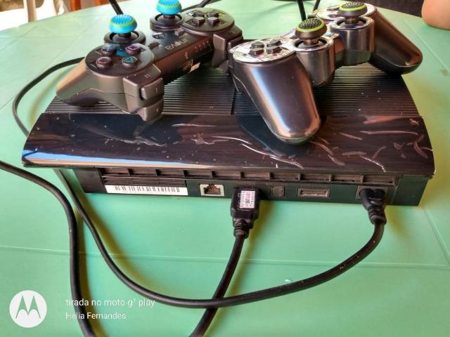 Playstation 3 com 30 jogos + 2 emuladores com 60 jogos