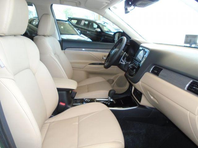 OUTLANDER 2.2 165CV DIESEL AUT. zero Km - Foto 6