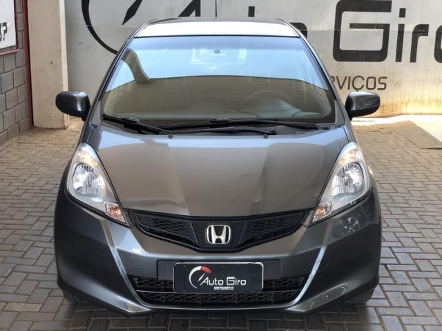 Honda Fit 1.4 DX Flex 12/13 completo, muito novo, só DF. - Foto 2