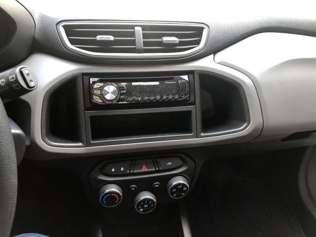 Chevrolet Onix LT 1.0 Prata 2015 - Foto 10