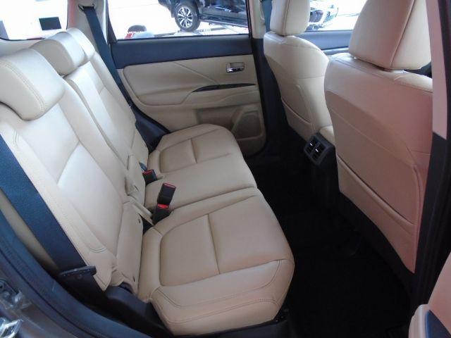 OUTLANDER 2.0 16V 160CV AUT. zero Km - Foto 5