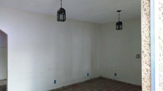 Casa 5 qtos 1 suite 3 banheiros garagem coberta 5 carros - Foto 12