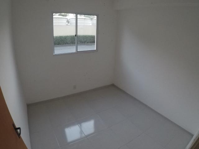 E.R - Apartamento com 2 quartos com quntal perto da praia de Manguinhos - Foto 4