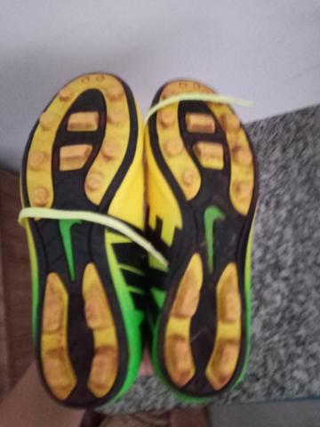 Chuteira Nike edição especial - Foto 3