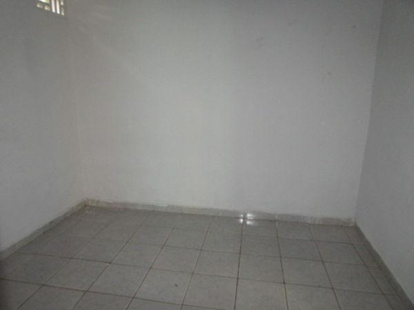Casa com 1 quarto - Bairro Cidade Jardim em Goiânia - Foto 16