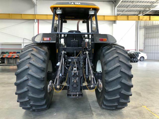 Trator agricola - Foto 2