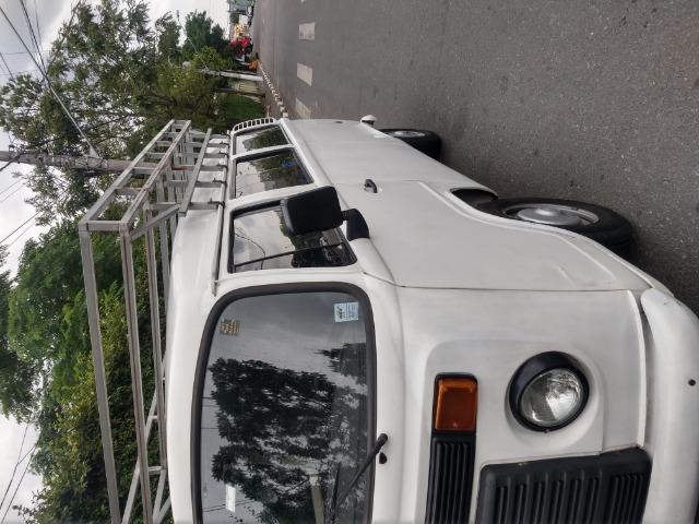 Vendo Kombi 2012 - Foto 17