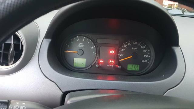 Ford fiesta 1.0 zetc rocan - Foto 4