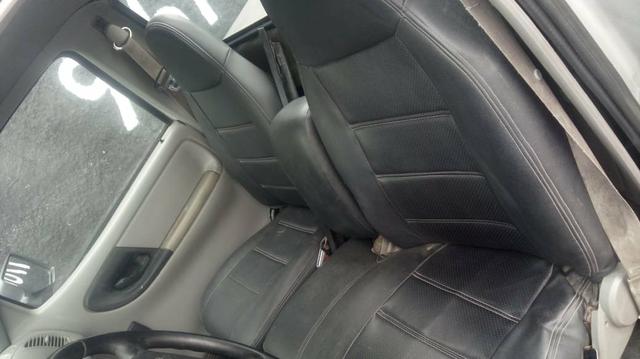 Ford Ranger com kit gnv ano 95 - Foto 3