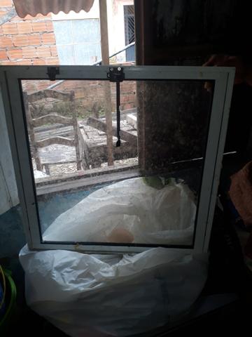 Janelas de vidro e alumínio 80,00 - Foto 3