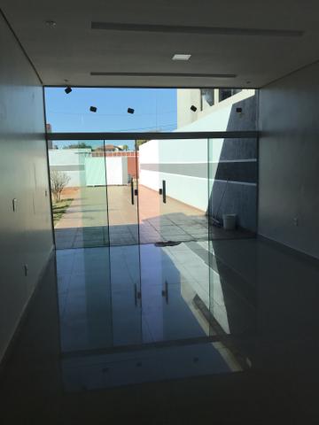 Linda casa de 3 qts, suíte, porcelanato no Setor de Mansões de Sobradinho - Foto 17