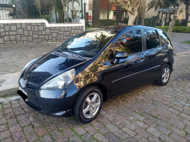 Honda Fit LX Flex preto, único dono, ótimo estado