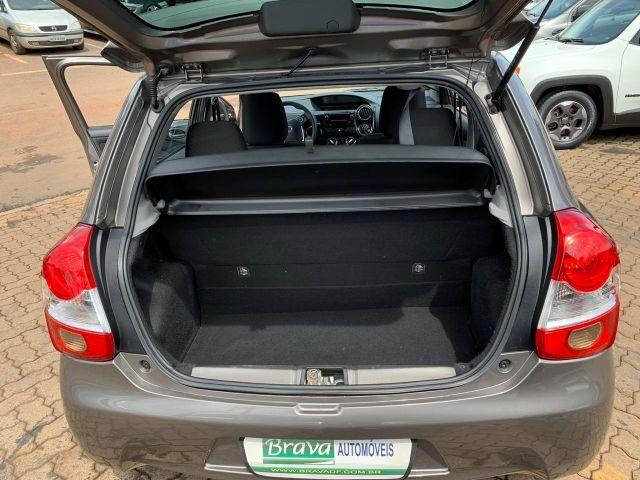 ETIOS XS 1.3 Flex 16V 5p Mec. - Foto 6