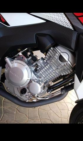 Vendo cb twister 2019 com 4000km zero - Foto 2