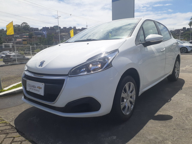 Peugeot 208 1.2 Activ 2019 - Foto 2