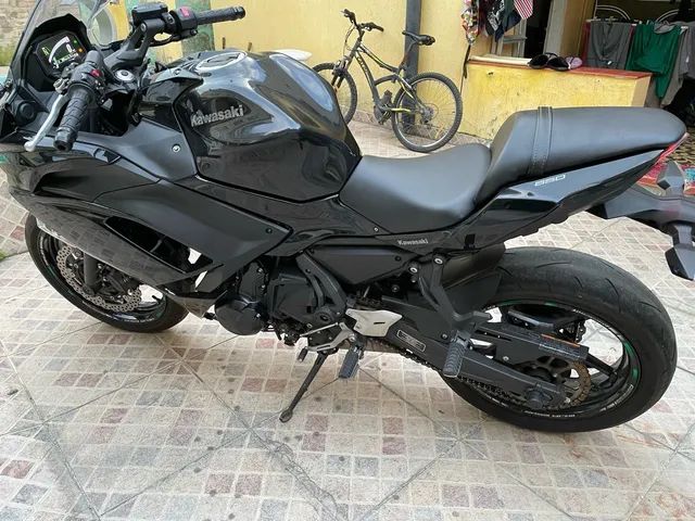 Moto Kawazaki ninja 650 cc 2021