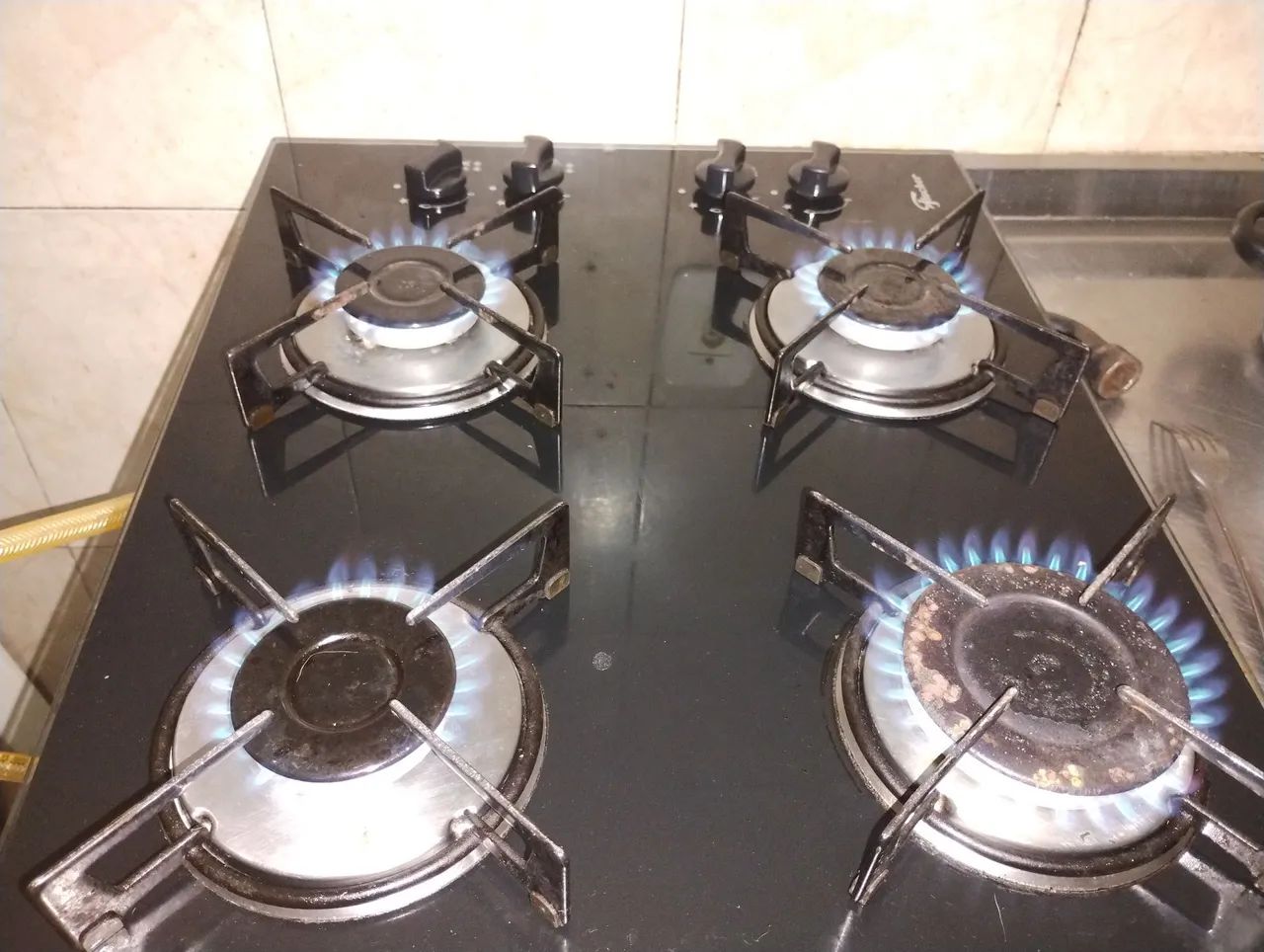Fogão Cooktop Fischer 4 bocas com pedra de mármore Fogões e Fornos