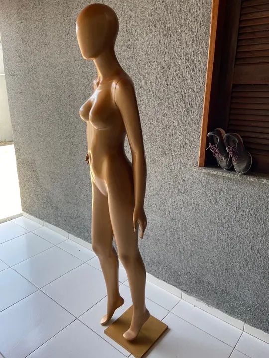 MANEQUIM FIBRA DE VIDRO CORPO TODO - Foto 3