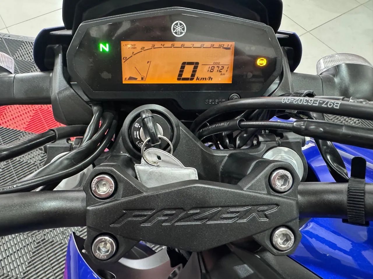 YAMAHA FZ25 FAZER ABS  - Foto 4