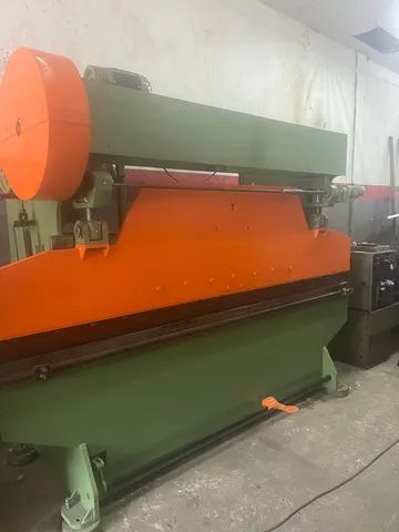 Dobradeira Newton 3050 mts 40 ton buchas novas - Foto 2