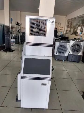 Maquina de Gelo 75/70 Kg 