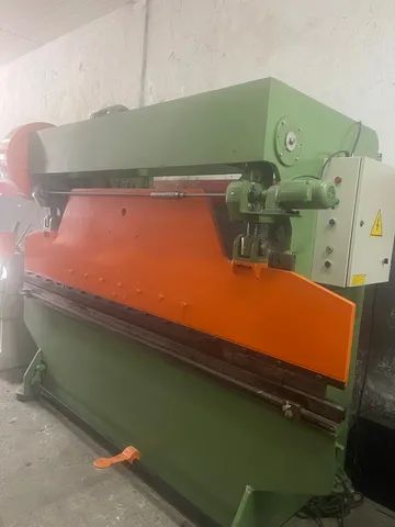 Dobradeira Newton 3050 mts 40 ton buchas novas - Foto 3