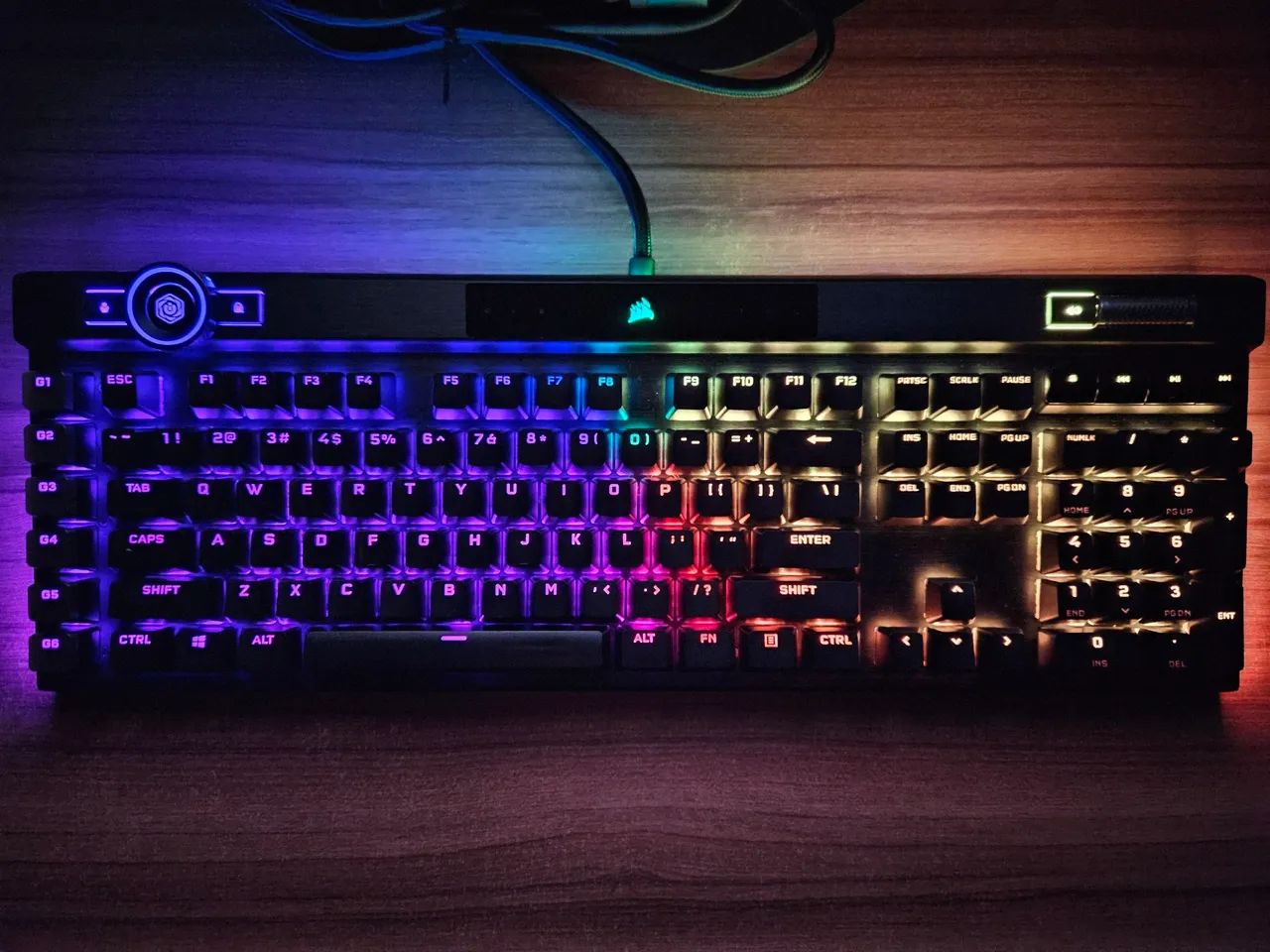 Teclado Mecânico Corsair K100 RGB - Switch Óptico OPX - Foto 6