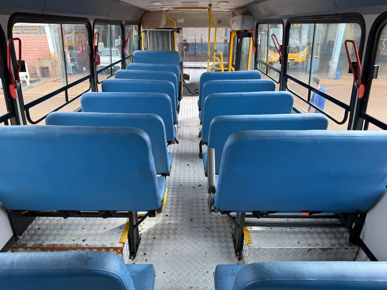 Ônibus escolar Marcopolo senior Midi ano 2014/2014 motor man 15-190 com 48L em cascavel,PR - Foto 10