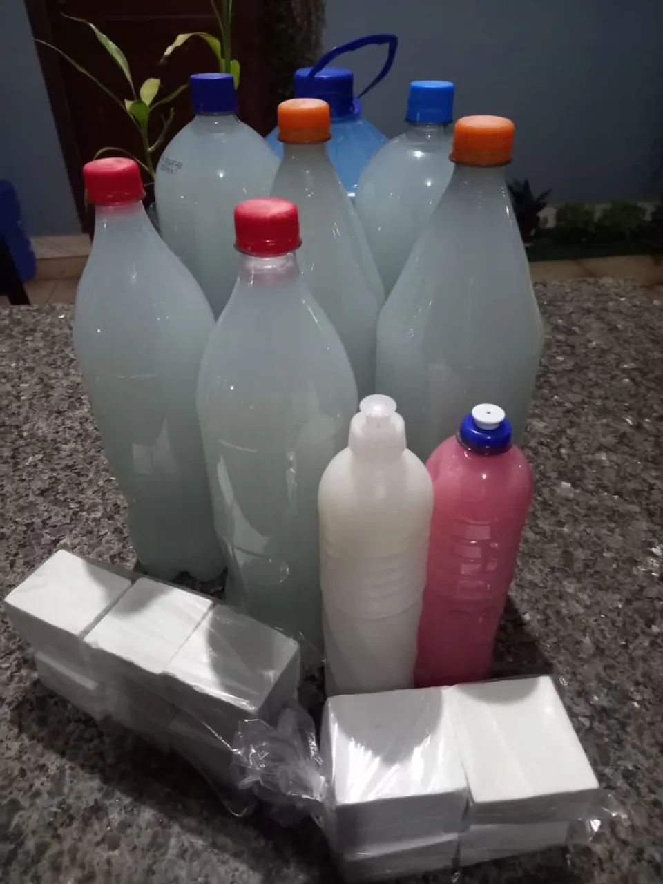 Sabão barras + líquido + detergente caseiros