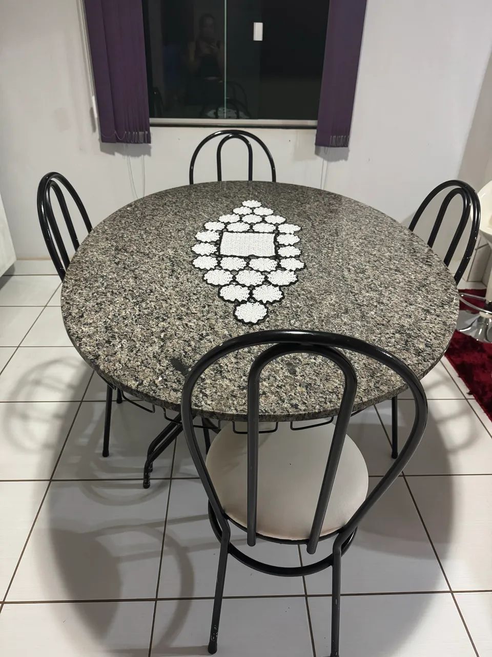 Mesa de mármore oval64341728328194120