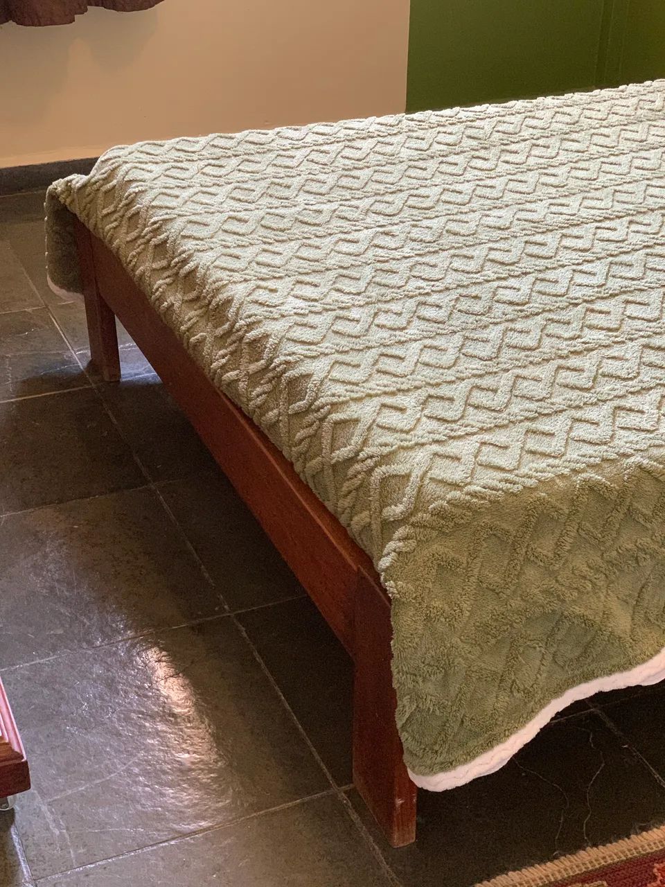 Cama de casal - Madeira Maciça 64176432455297124