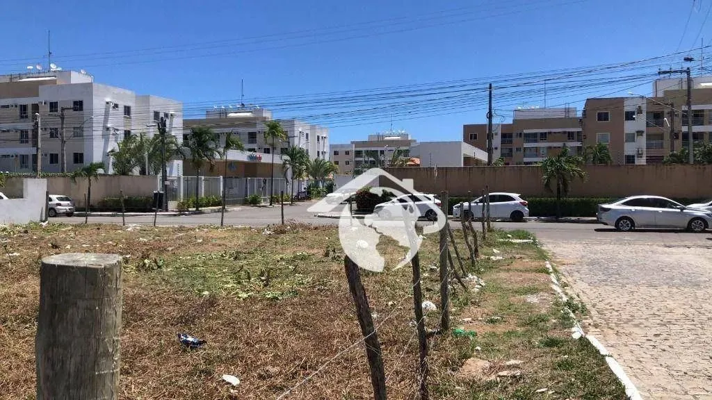 Terreno com 222,86m² na Barra dos Coqueiros.