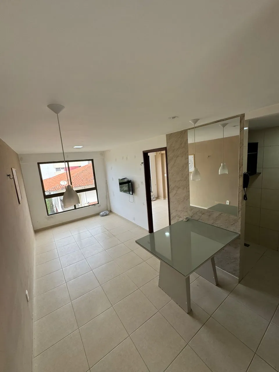 Alugo excelente apartamento na Baira-Mar do Cabo Branco, 01 quartos, R$ 1.700,00