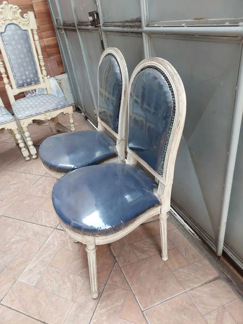 CADEIRAS O PAR EM PERFEITO ESTADO  - Foto 5