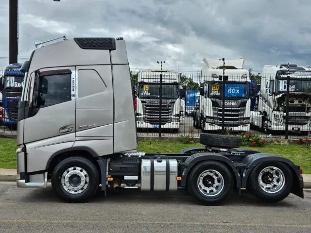 Volvo FH 460 6x2 Globetrotter Teto Alto Automático Euro 5 Pacote LC Rodas de Alumínio - Foto 10