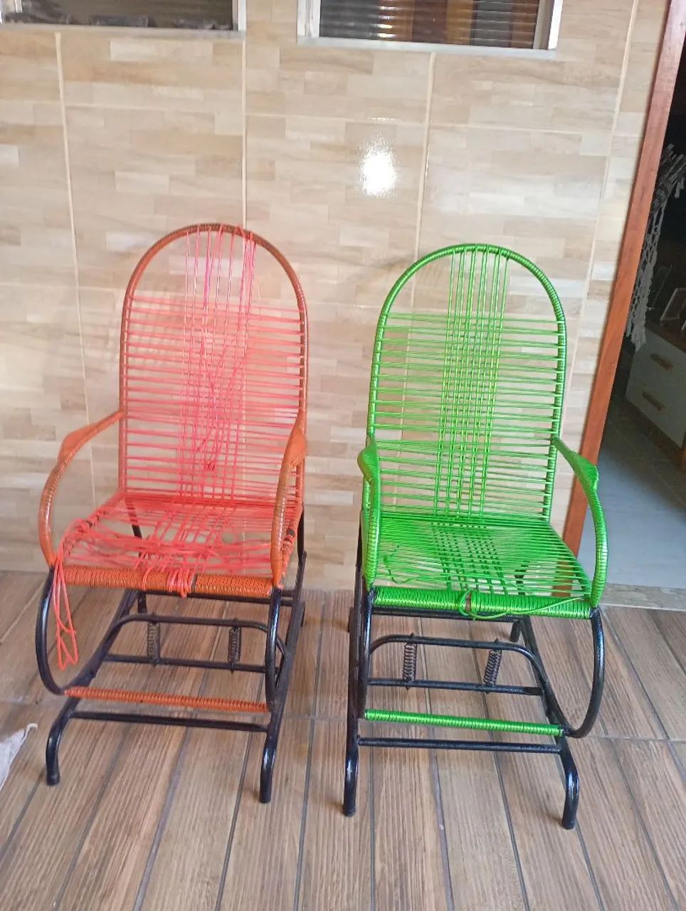 Trabalho com reforma de cadeiras em fibra  - Foto 5
