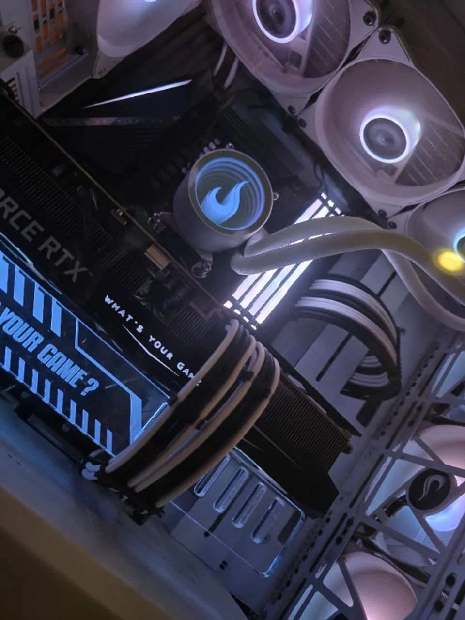 PC Gamer High-End White Edition - RTX 3080 Ti + Ryzen 7