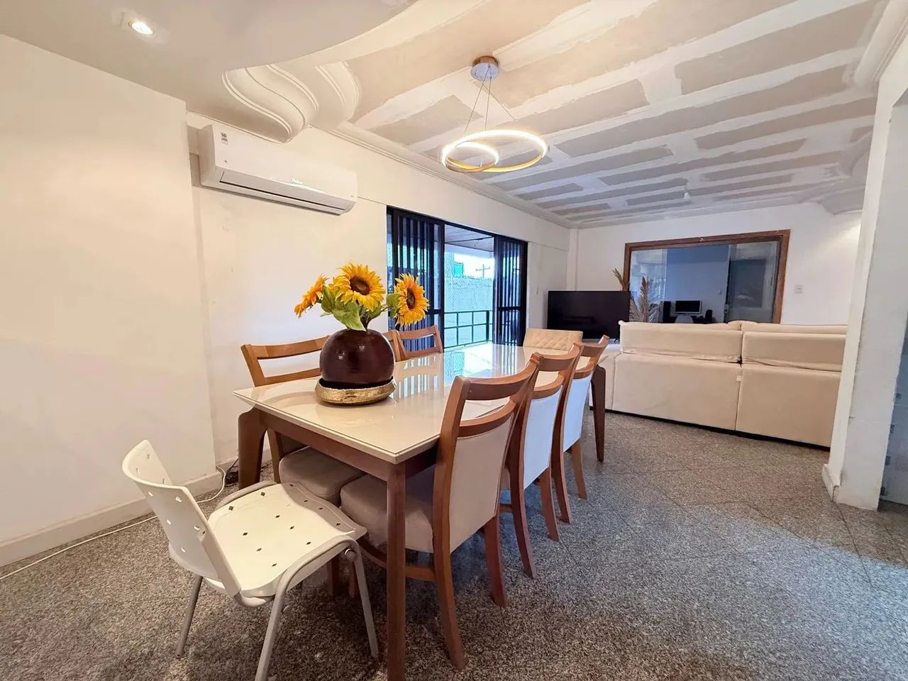 Vende Apartamento no Edifício Monte Castelo R$ 950.000,00