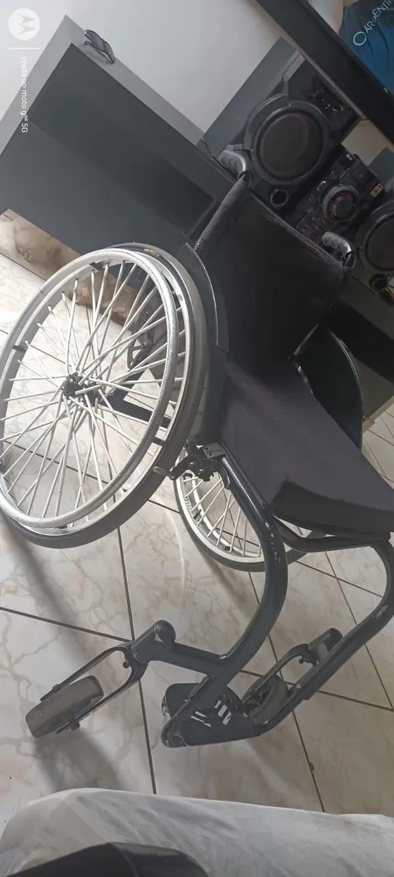 Cadeira de rodas monobloco 