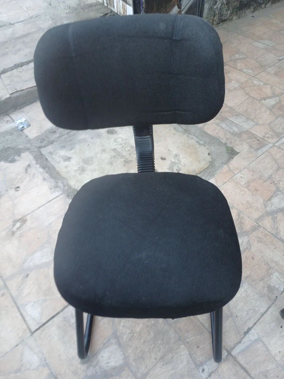 Cadeira escritorio novinha 