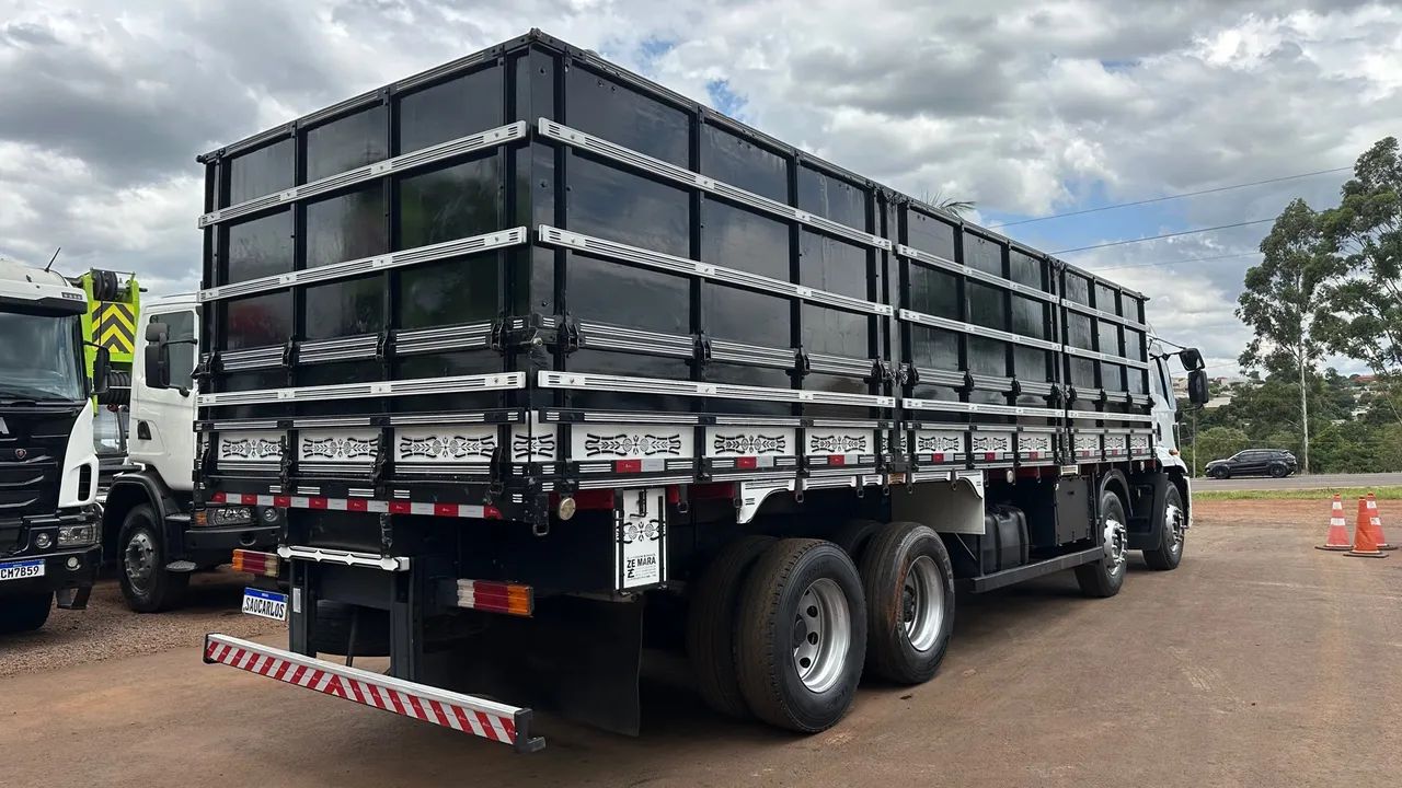  Cargo 3031 8x2 2019 Granel ou chassi  - Foto 5