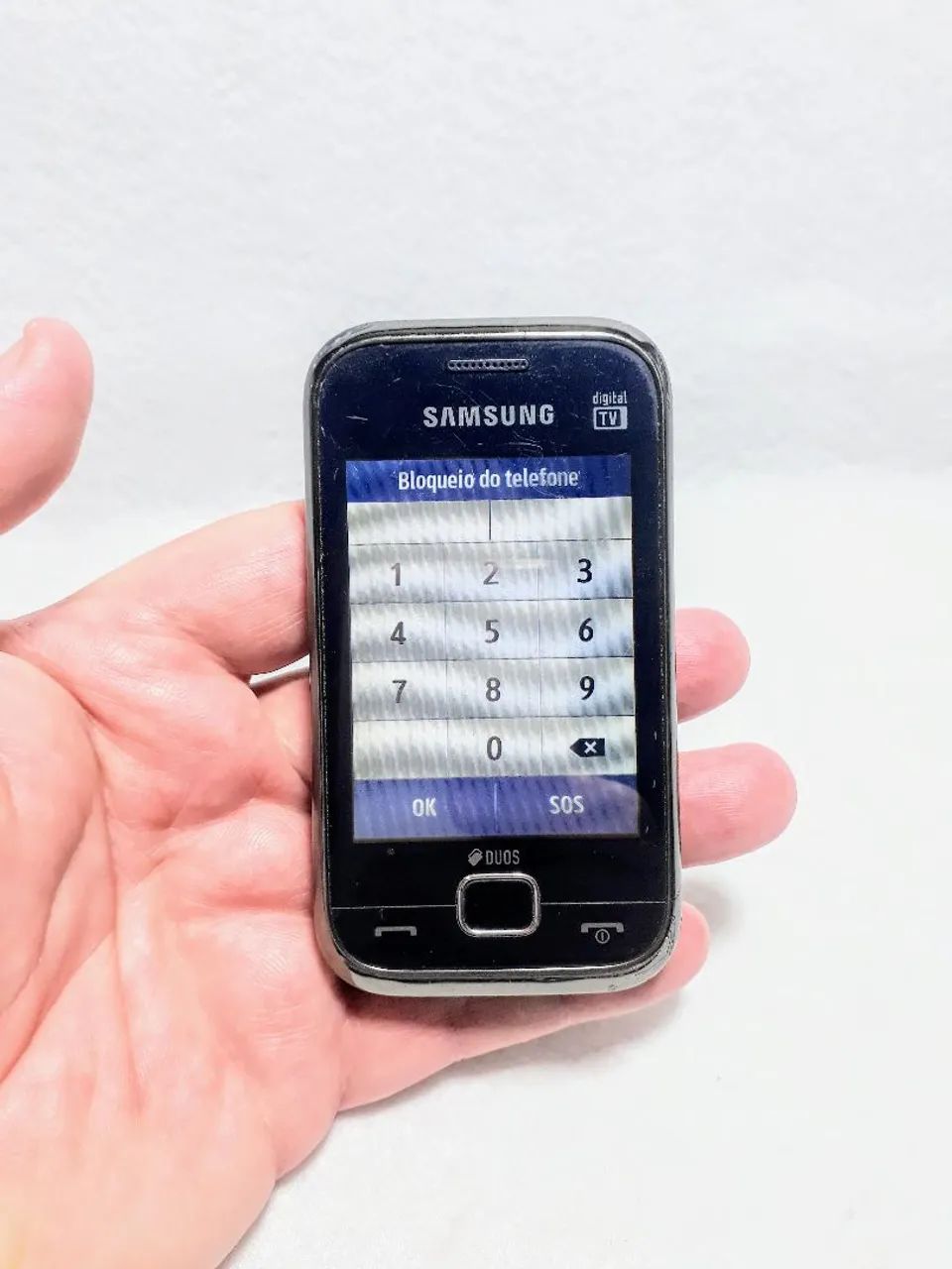 Antigo celular Samsung Rex 60 GT - C3313T