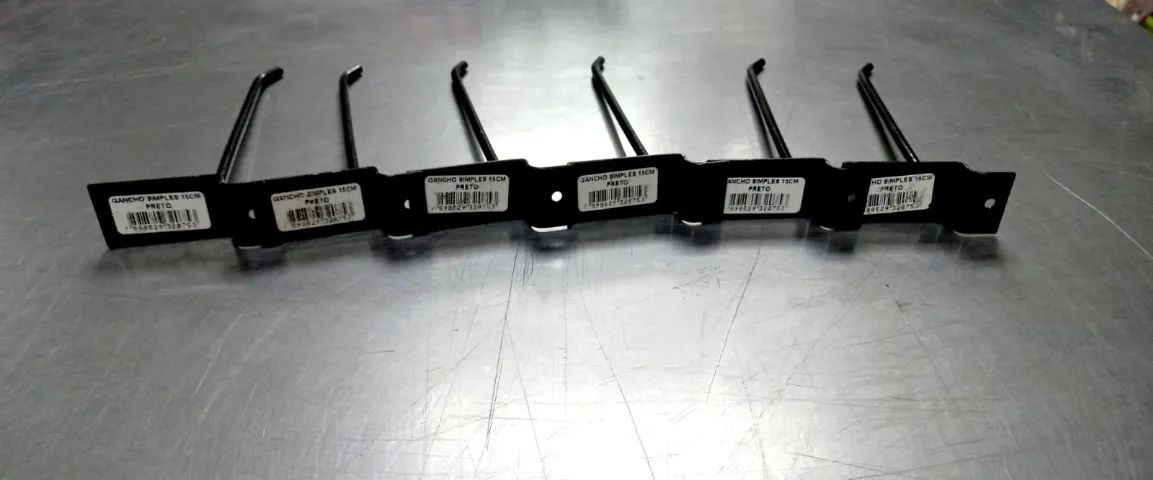 Gancho p/ Parede Canaletada Preto 15cm - Foto 3