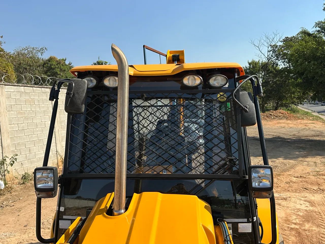 Retroescavadeira JCB 3CX 2023 4X4  - Foto 4