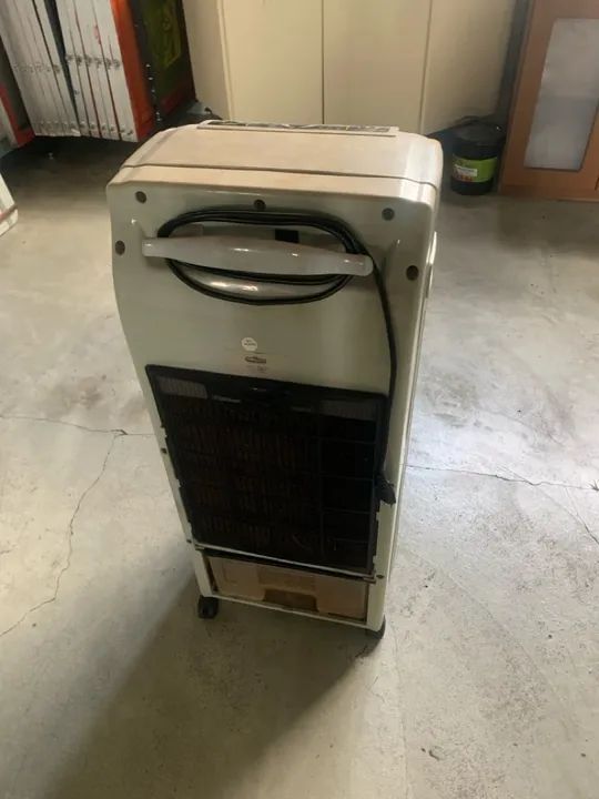 Climatizador de Ar Rotoplast - Usado - Foto 2